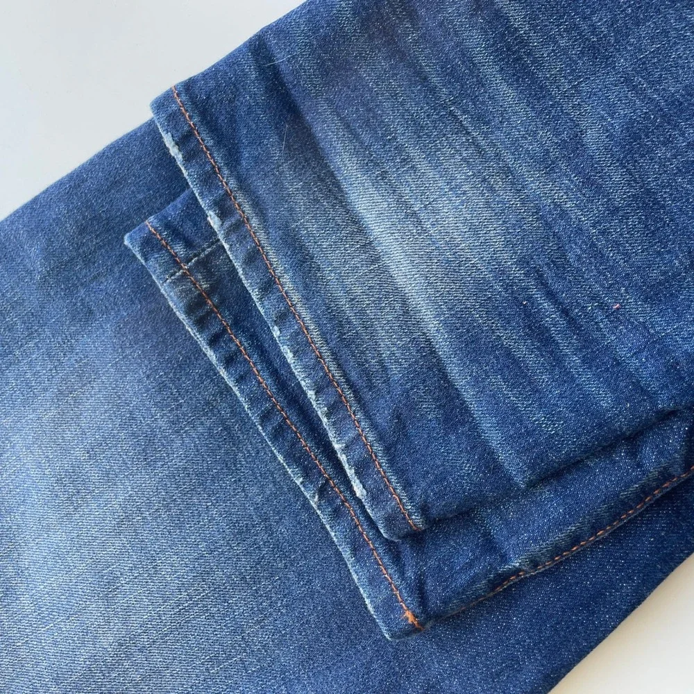 NWT Armani Exchange Mens J13 Slim Distressed Jeans‎ Medium Wash Blue Size 34L